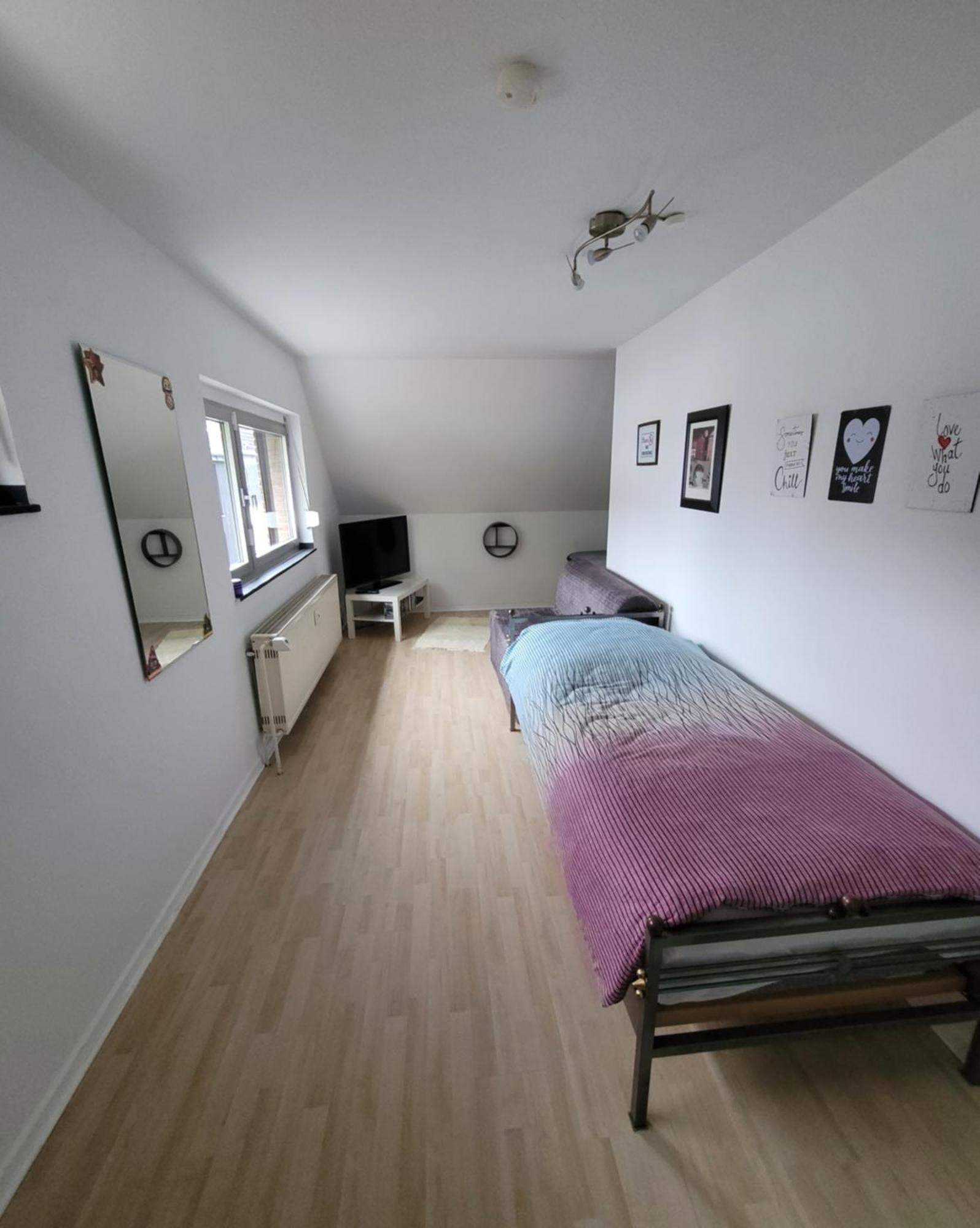 Messezimmer Am Thewissenweg Düsseldorf Pokój zdjęcie